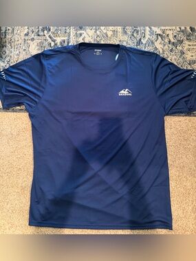 Gradual Men’s Short Sleeve Performance Tee in Navy